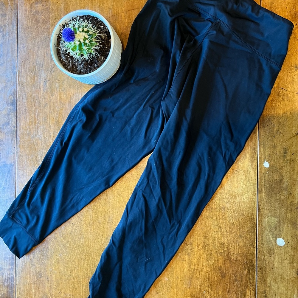 Women’s Black Athletic Jogger Pants Size L – Lightweight Workout Activewear - Picture 2 of 3